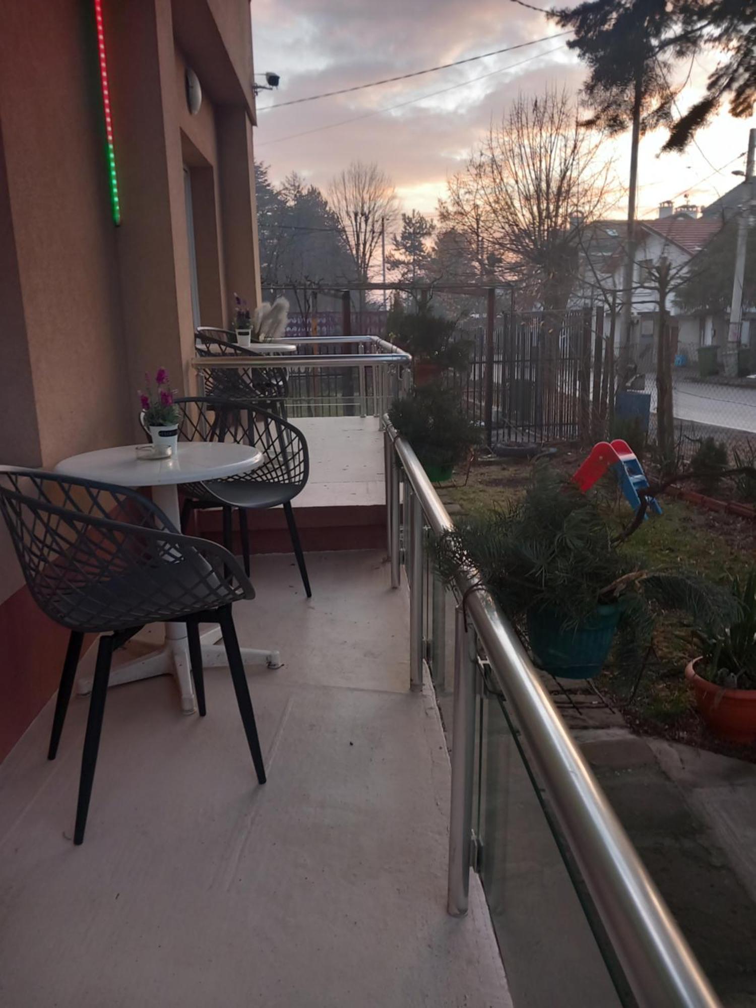 Стаи За Гости - Цветето На Ангела Bankja Exterior foto